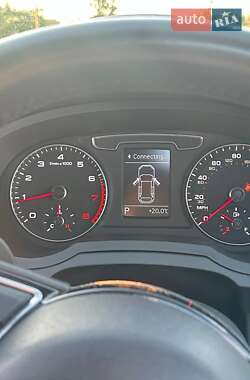 Внедорожник / Кроссовер Audi Q3 2017 в 
