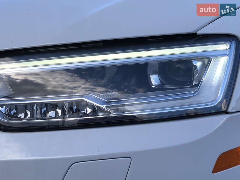 Позашляховик / Кросовер Audi Q3 2017 в Чернівцях