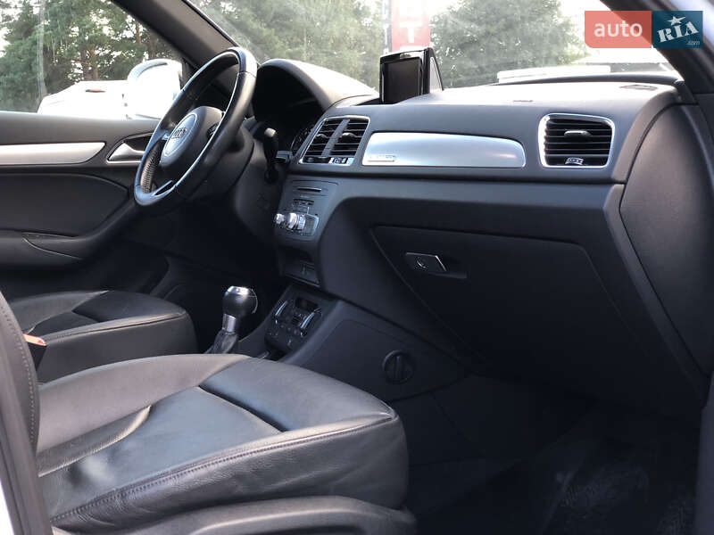 Позашляховик / Кросовер Audi Q3 2017 в Чернівцях