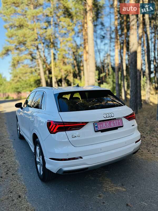 Внедорожник / Кроссовер Audi Q3 2019 в Лубнах