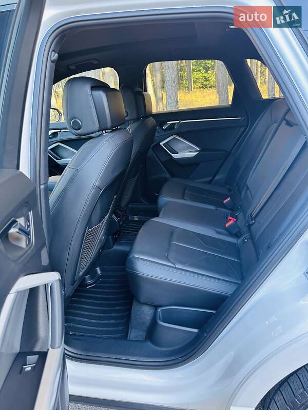 Внедорожник / Кроссовер Audi Q3 2019 в Лубнах