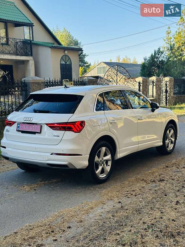 Внедорожник / Кроссовер Audi Q3 2019 в Лубнах