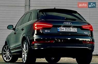 Внедорожник / Кроссовер Audi Q3 2016 в 