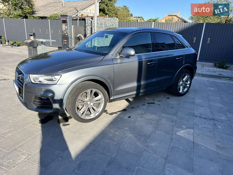 Внедорожник / Кроссовер Audi Q3 2015 в Самборе