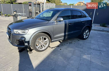 Внедорожник / Кроссовер Audi Q3 2015 в 