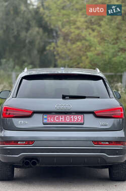 Внедорожник / Кроссовер Audi Q3 2015 в 