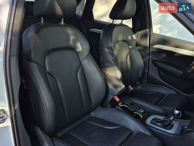 Позашляховик / Кросовер Audi Q3 2016 в Львові