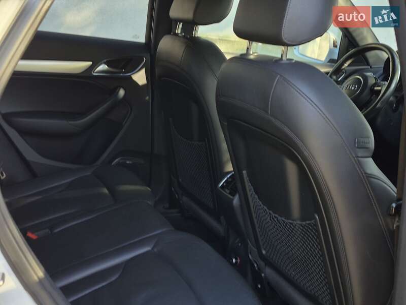 Позашляховик / Кросовер Audi Q3 2016 в Львові