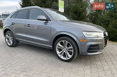 Позашляховик / Кросовер Audi Q3 2016 в 