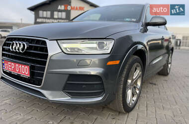 Позашляховик / Кросовер Audi Q3 2016 в 
