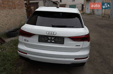 Позашляховик / Кросовер Audi Q3 2020 в Києві