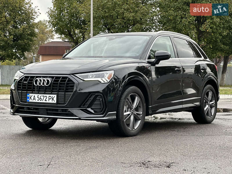 Позашляховик / Кросовер Audi Q3 2023 в Києві