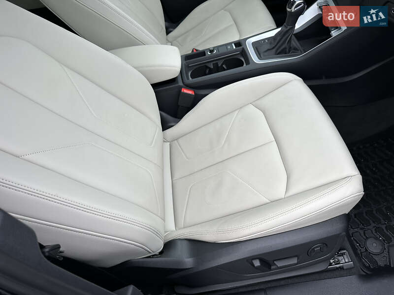 Позашляховик / Кросовер Audi Q3 2023 в Києві