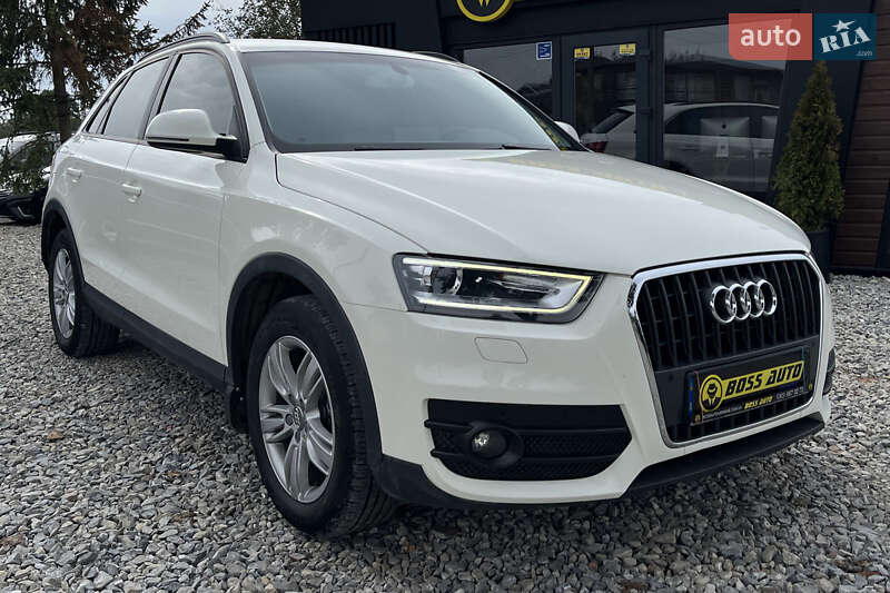 Внедорожник / Кроссовер Audi Q3 2012 в 