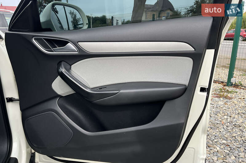 Внедорожник / Кроссовер Audi Q3 2012 в Коломые фото 24 Внедорожник / Кроссовер Audi Q3 2012 в Коломые