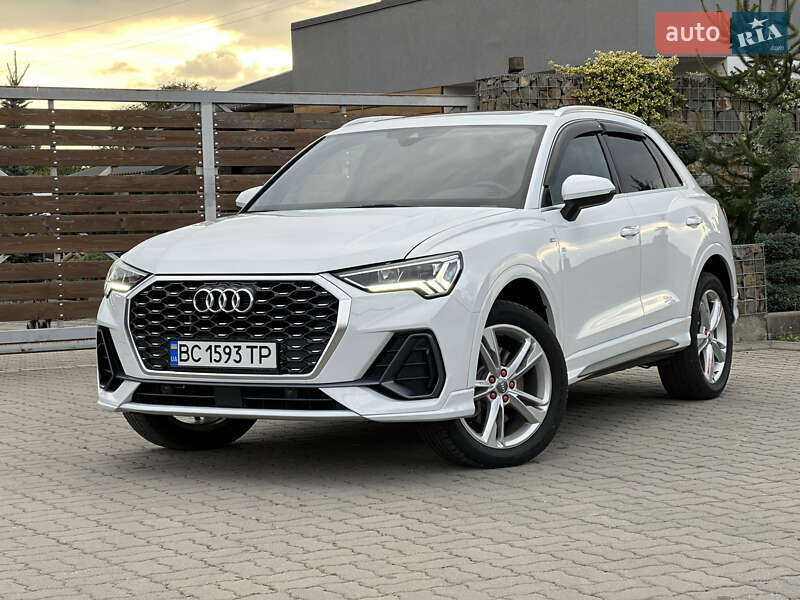 Позашляховик / Кросовер Audi Q3 2020 в Стрию