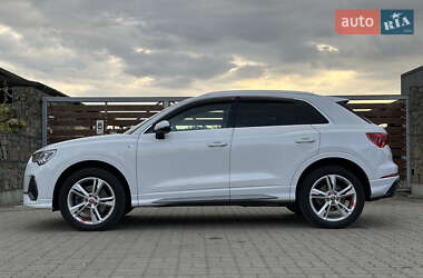 Внедорожник / Кроссовер Audi Q3 2020 в 