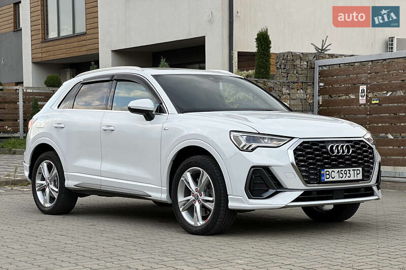 Позашляховик / Кросовер Audi Q3 2020 в Стрию