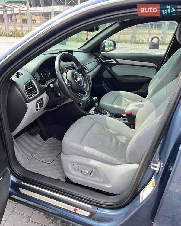 Внедорожник / Кроссовер Audi Q3 2016 в Львове