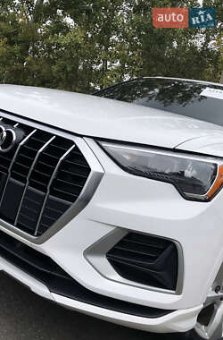 Внедорожник / Кроссовер Audi Q3 2021 в Ирпене