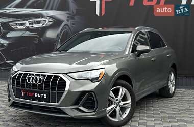 Внедорожник / Кроссовер Audi Q3 2020 в 