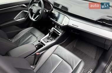 Внедорожник / Кроссовер Audi Q3 2020 в 