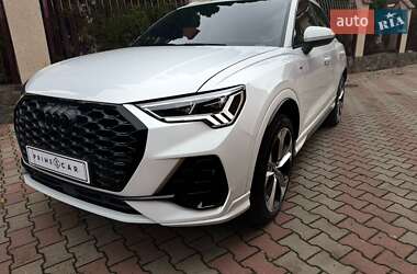 Позашляховик / Кросовер Audi Q3 2019 в 