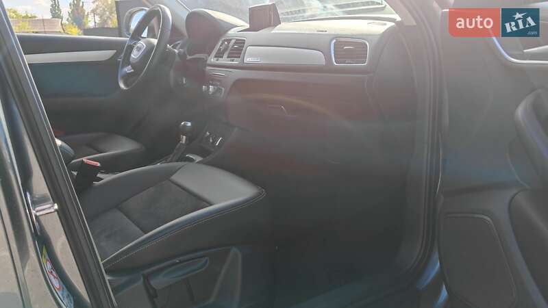 Внедорожник / Кроссовер Audi Q3 2015 в Одессе