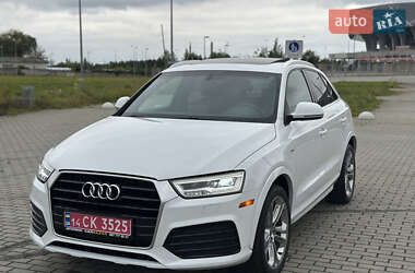 Позашляховик / Кросовер Audi Q3 2017 в 