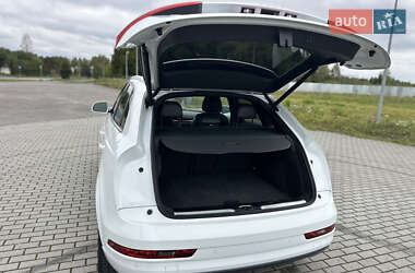 Позашляховик / Кросовер Audi Q3 2017 в 
