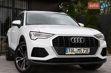 Позашляховик / Кросовер Audi Q3 2020 в 