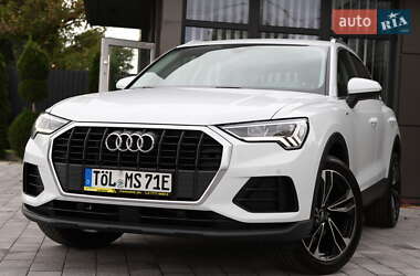 Позашляховик / Кросовер Audi Q3 2020 в 