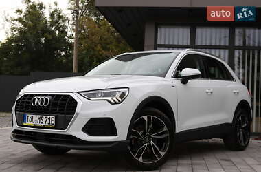 Позашляховик / Кросовер Audi Q3 2020 в 