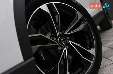 Позашляховик / Кросовер Audi Q3 2020 в 
