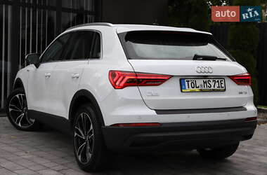 Позашляховик / Кросовер Audi Q3 2020 в 