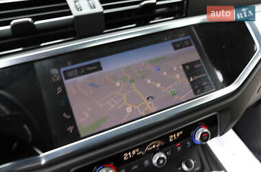 Позашляховик / Кросовер Audi Q3 2020 в 