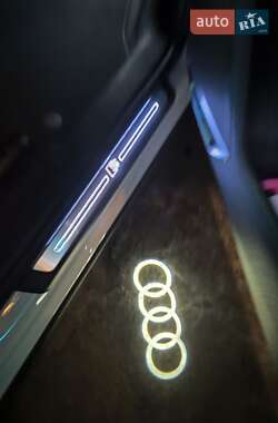 Внедорожник / Кроссовер Audi Q3 2021 в 