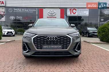 Внедорожник / Кроссовер Audi Q3 2020 в 
