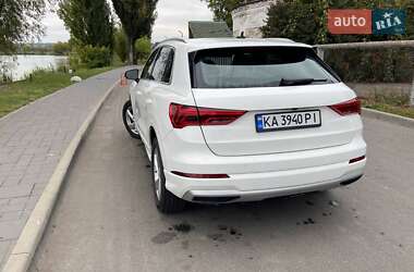 Внедорожник / Кроссовер Audi Q3 2020 в 