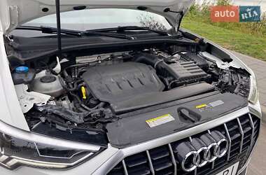 Внедорожник / Кроссовер Audi Q3 2020 в 