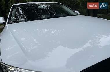 Внедорожник / Кроссовер Audi Q3 2015 в 