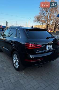 Внедорожник / Кроссовер Audi Q3 2015 в 