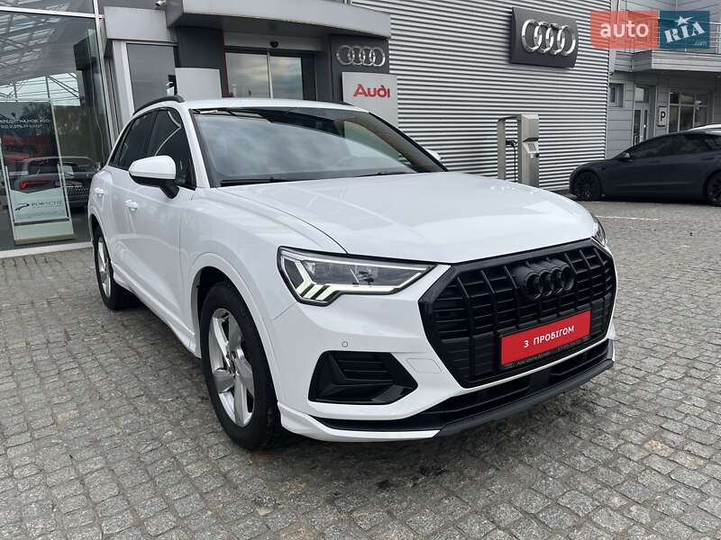 Внедорожник / Кроссовер Audi Q3 2024 в Днепре