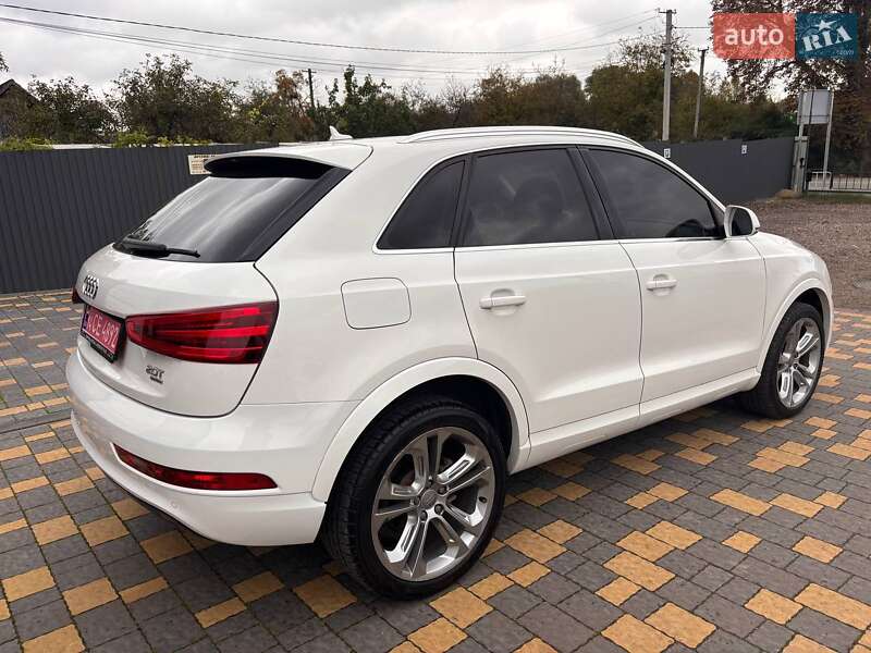 Внедорожник / Кроссовер Audi Q3 2015 в Львове