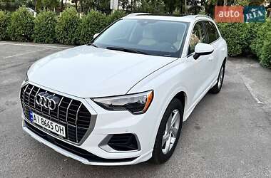 Позашляховик / Кросовер Audi Q3 2020 в 