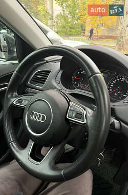 Внедорожник / Кроссовер Audi Q3 2014 в 