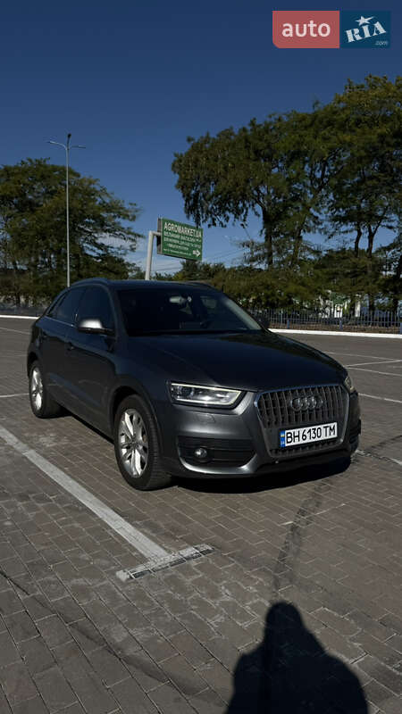 Внедорожник / Кроссовер Audi Q3 2014 в 