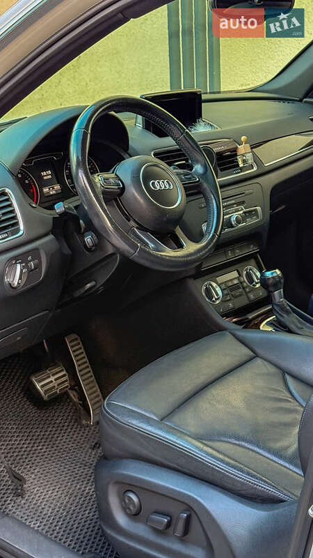 Внедорожник / Кроссовер Audi Q3 2014 в Ужгороде