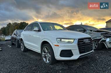 Внедорожник / Кроссовер Audi Q3 2016 в Луцке