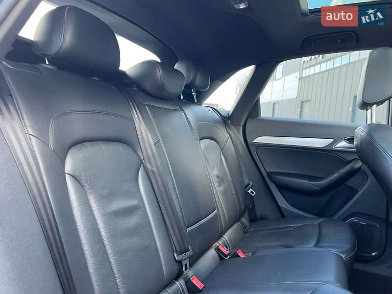 Внедорожник / Кроссовер Audi Q3 2014 в Львове